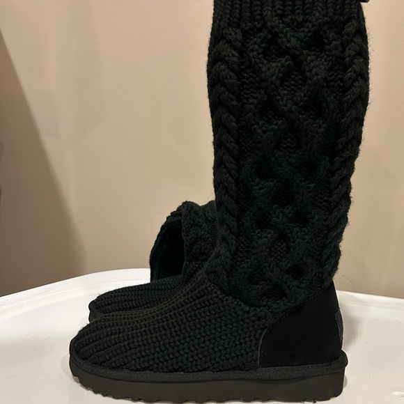 UGG Classic Cardy Cabled Knit Inside Zipper Boots - Picture 1 of 14